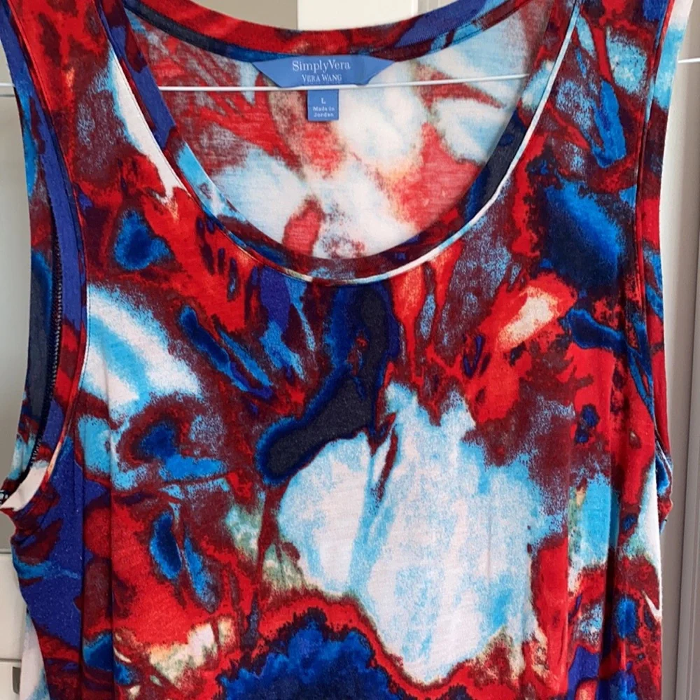 Women’s Vera Wang Tank Top - Picture 2 of 3